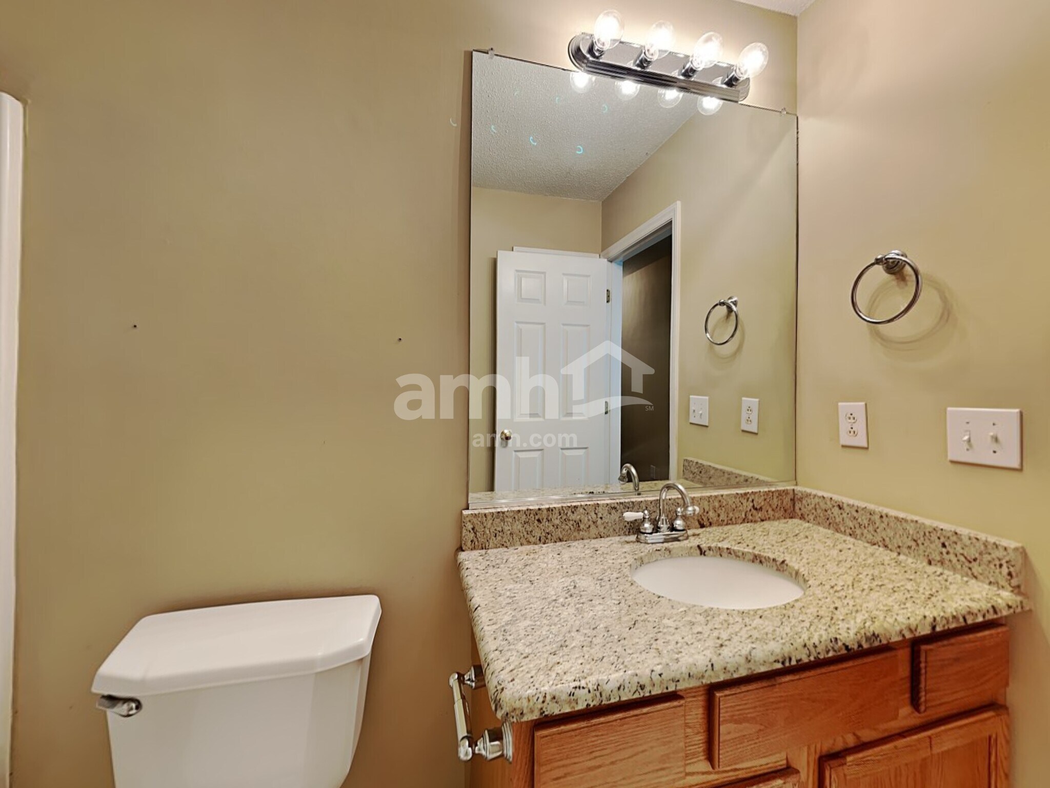 Building Photo - 5160 Windsbury Ridge Rd