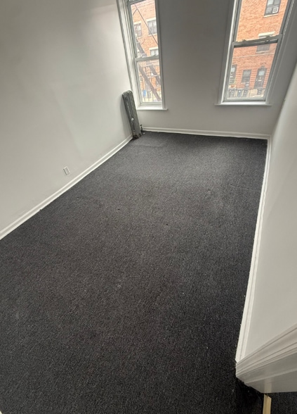 Building Photo - 558 Ralph Ave