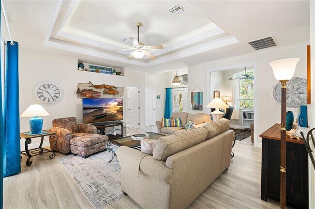 Building Photo - 3730 Crandon Rd