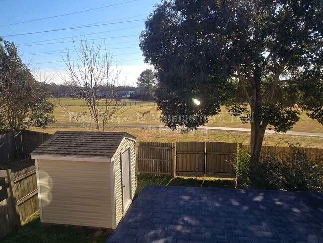 Building Photo - 1072 Level Green Blvd