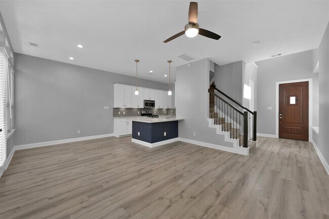 Building Photo - 91 Aventura Pl