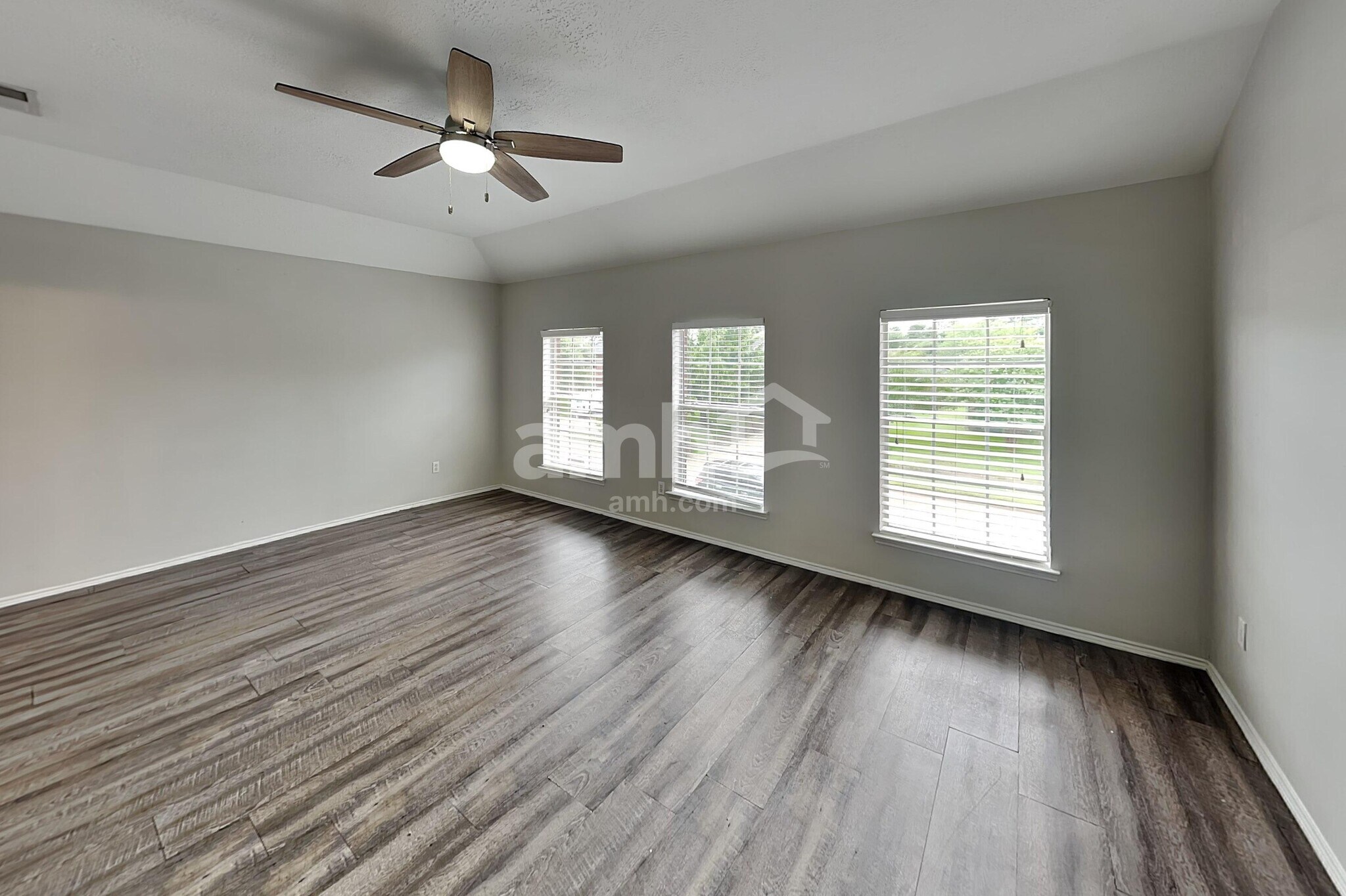 Building Photo - 14006 Honey Bee Ct
