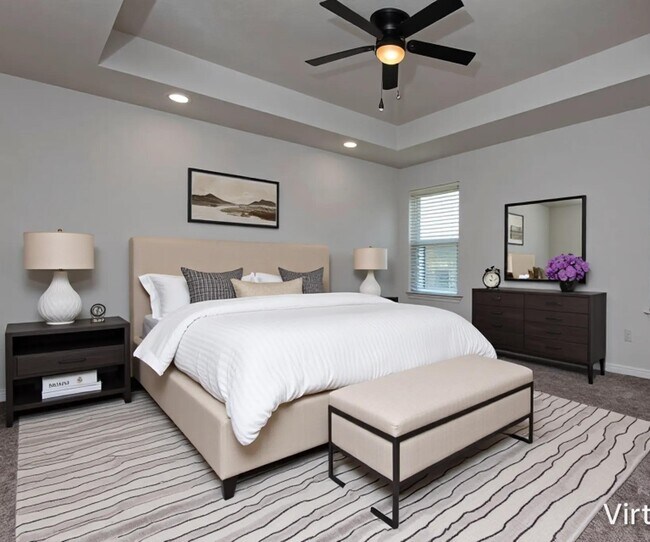 Building Photo - 2013 South St