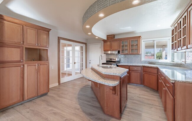 Building Photo - Charming 2 Bed / 2 Bath Home with Trailer Parking – Sanger, CA