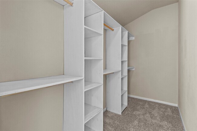Building Photo - 518 Saffron Ct