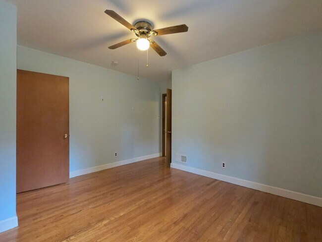 Building Photo - CHARMING STONE HOUSE IN SoKno w/ 3 BDRMS and 2 BATHS