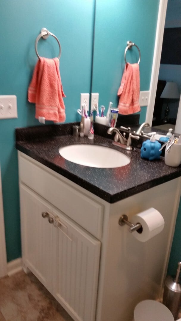 Building Photo - Charming Single Story Brick Home