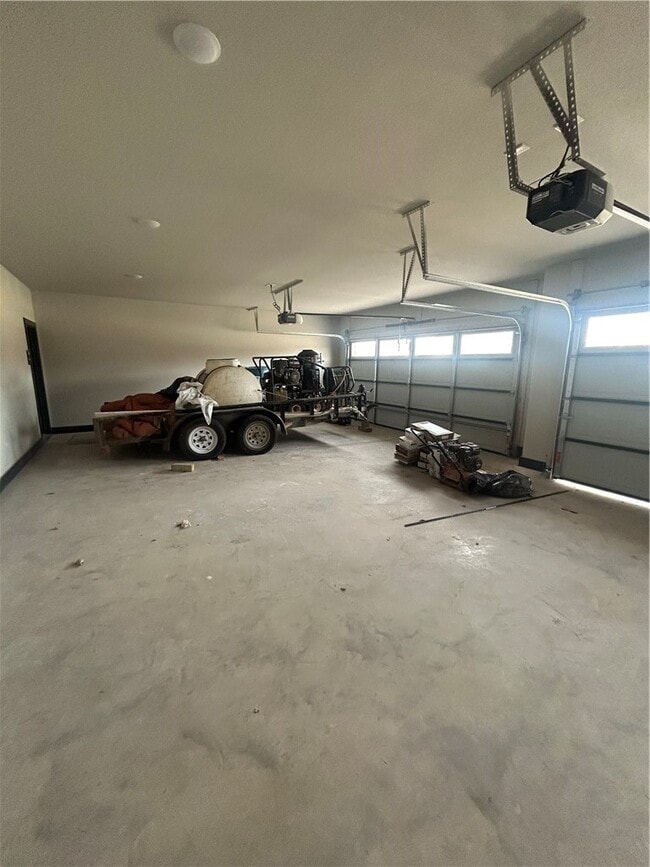 Building Photo - 3313 SW Lucretia Rd