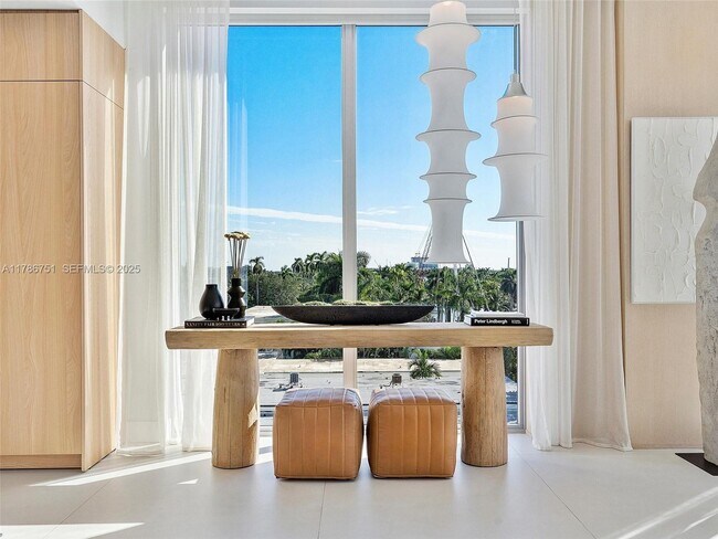 Building Photo - 21 Isle of Venice Dr