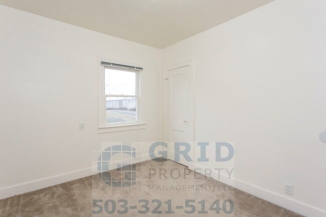 Building Photo - Craftsman Bungalow Available in Kenton Nei...