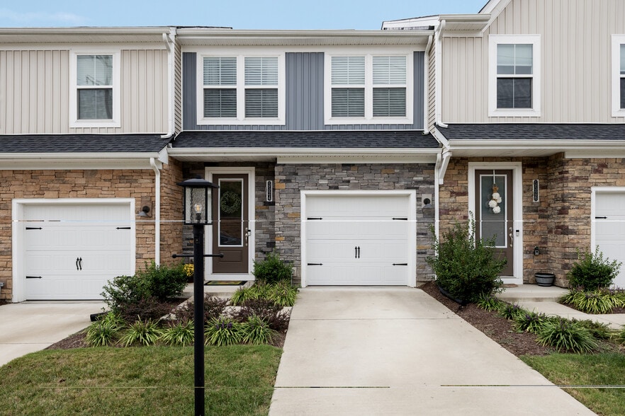 Building Photo - 5524 Wenrich Dr