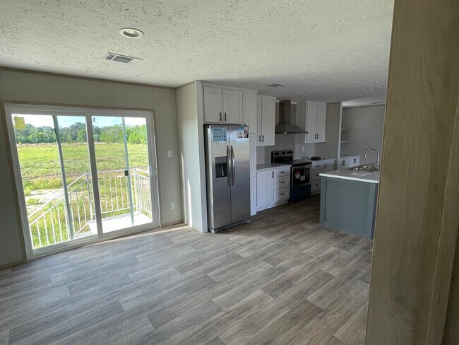 Building Photo - 15807 Co Rd 672