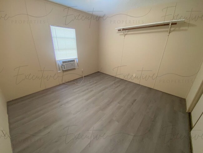 Building Photo - Remodeled Mobile Home: 2 Bed, 1 Bath in Sulphur, LA