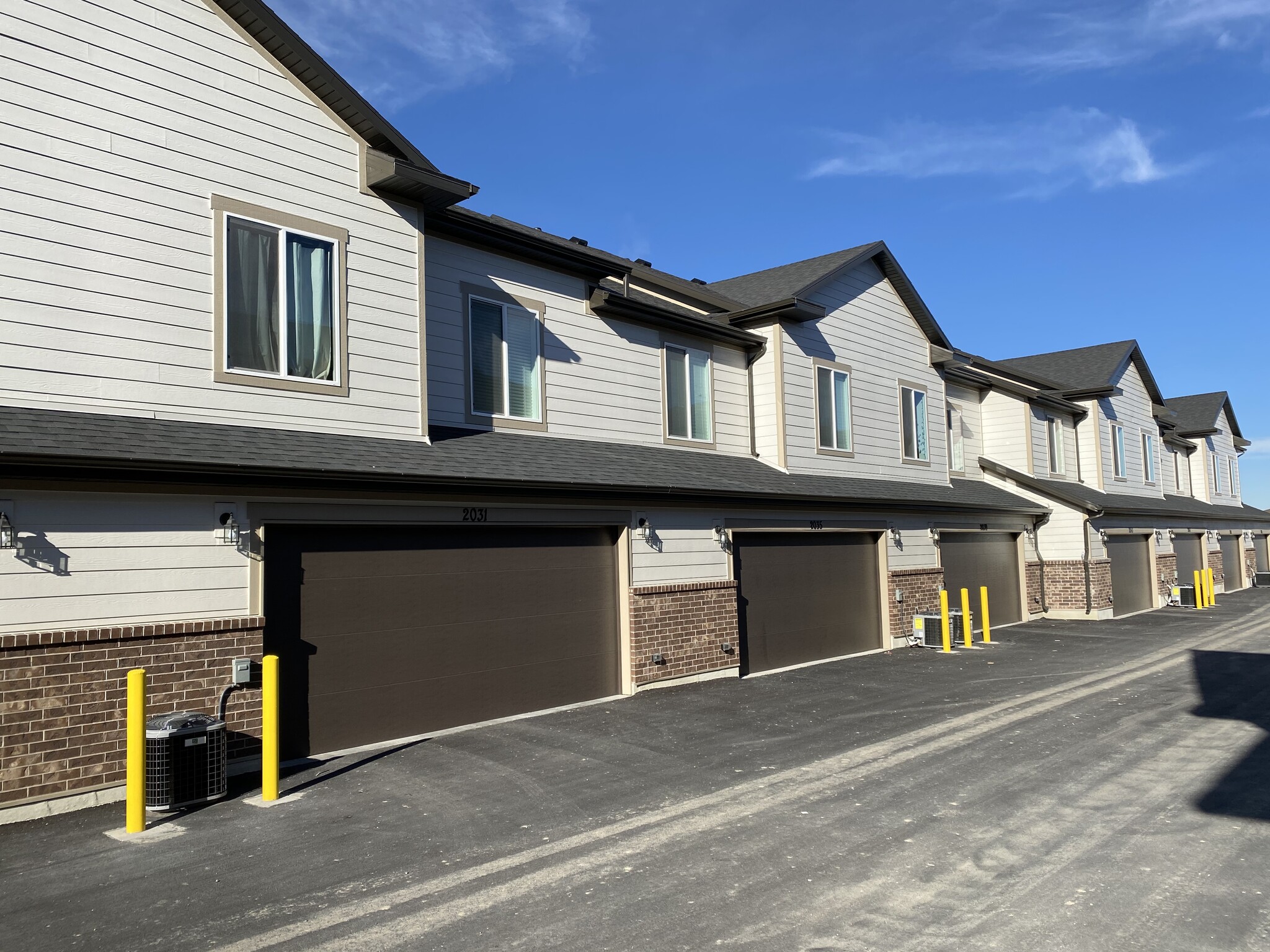 Garage/back of townhome - 2035 N 350 E