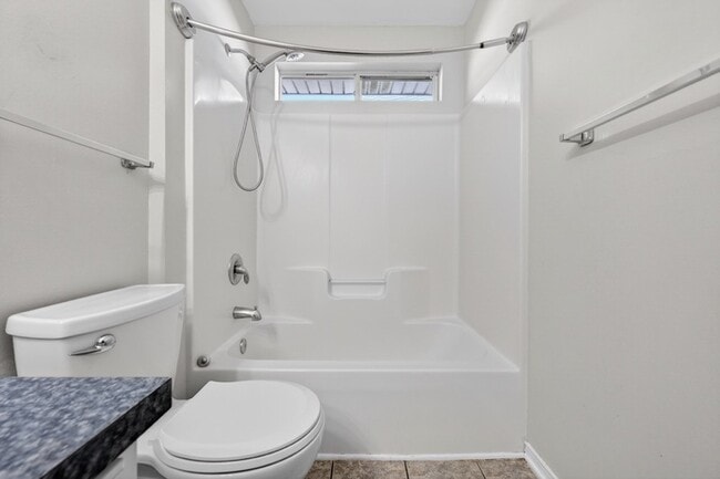 Building Photo - 1602 Trent St