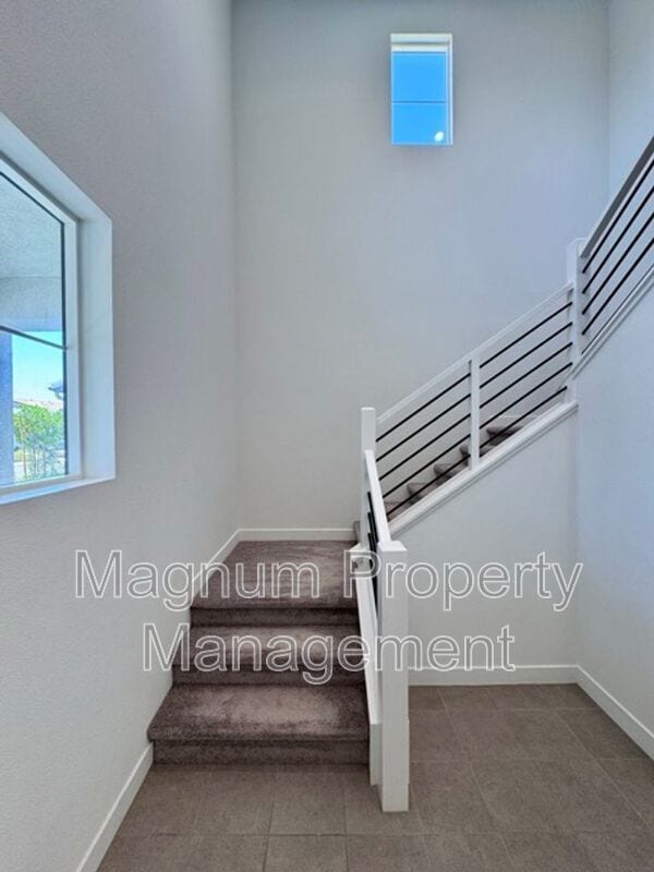 Building Photo - 34118 Willow Stone St