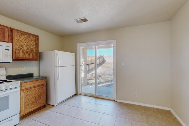 Building Photo - 3473 Martin Meadows Dr NE