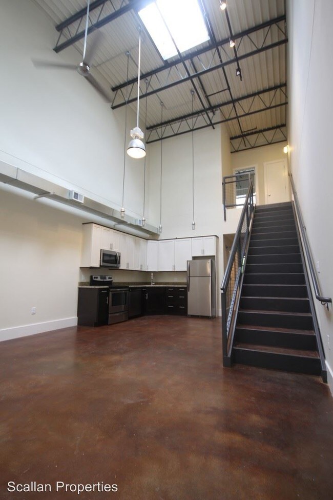 Building Photo - 1700 Valley Ave