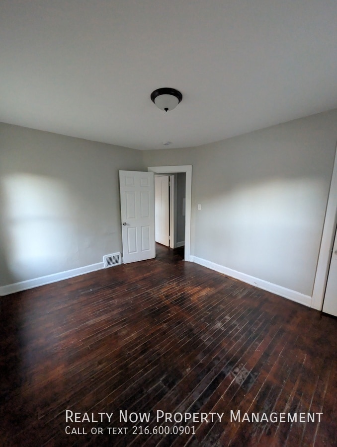 Building Photo - 3425 Altamont Rd