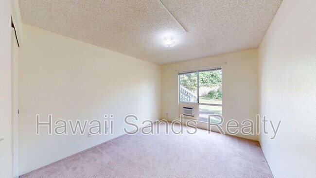 Building Photo - 94-824 Lumiauau St #U104