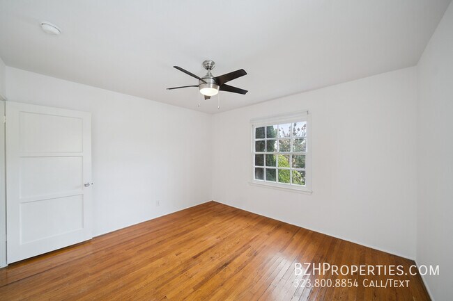 Building Photo - 12027 Albers St