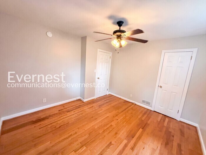 Building Photo - 106 Acton Ave