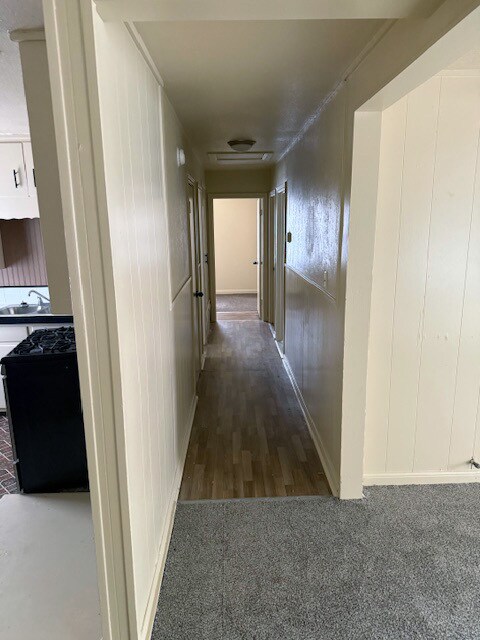 Building Photo - 1108 Hodgson St