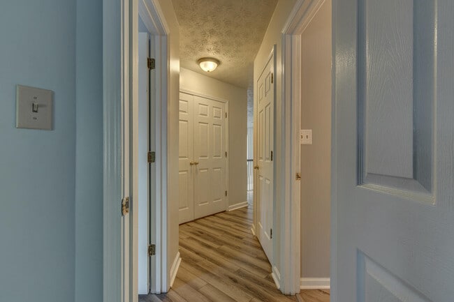 Building Photo - 3789 White Pine Dr