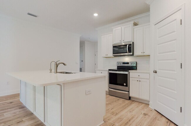 Building Photo - 215 JRS Wy