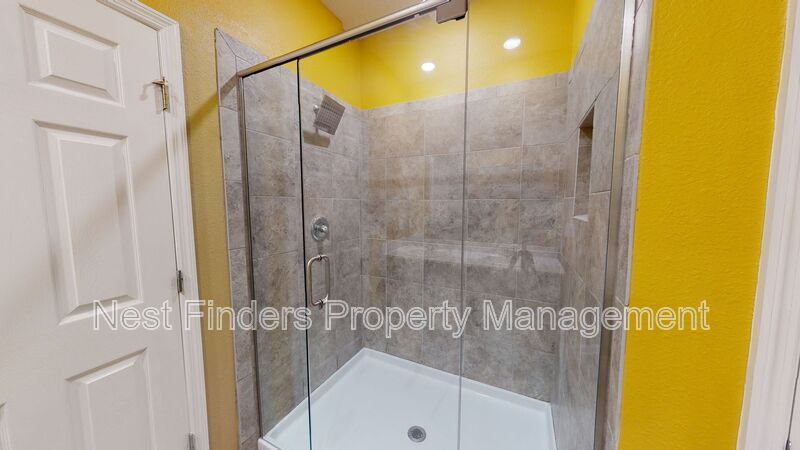 Building Photo - 3718 Ruby Kinglet Dr
