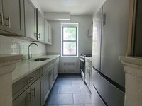 Building Photo - 4 bedroom in BRONX NY 10467