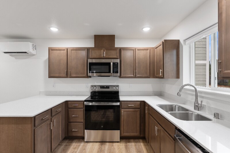 Building Photo - 2999 Harrison Ave