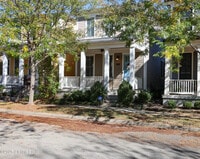 Building Photo - 10711 Impatiens St