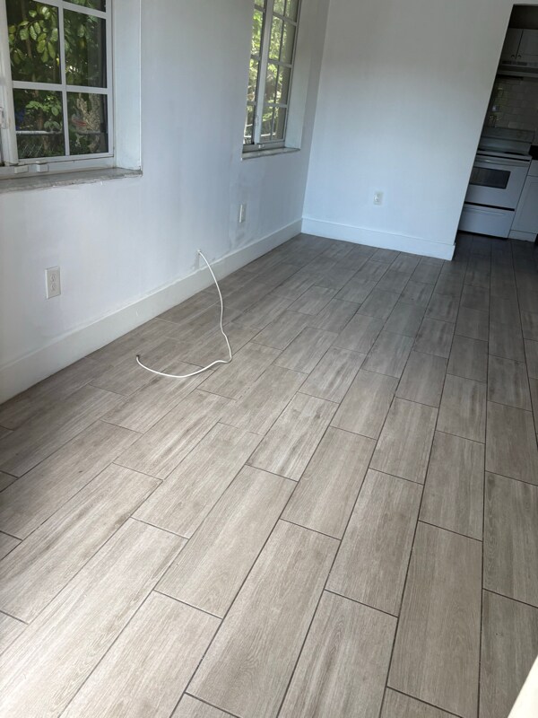 Building Photo - 2535 NW 9th St