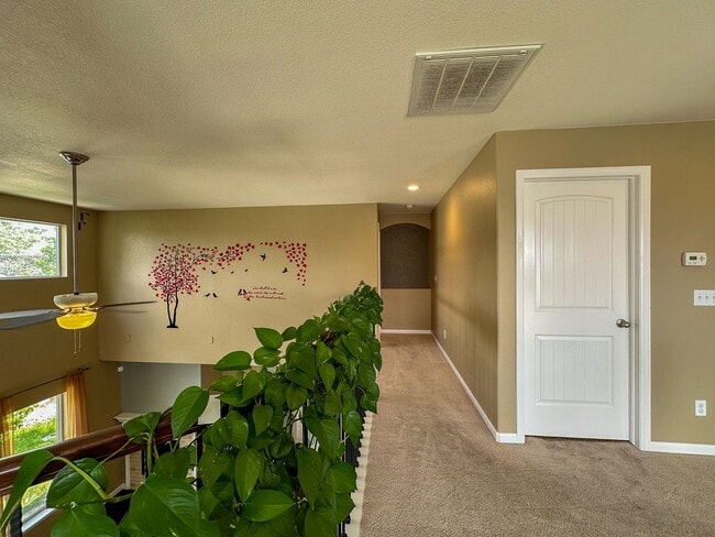 Building Photo - Horseshoe Ridge 4bd 3ba 2,522sq.ft. home FOR RENT!