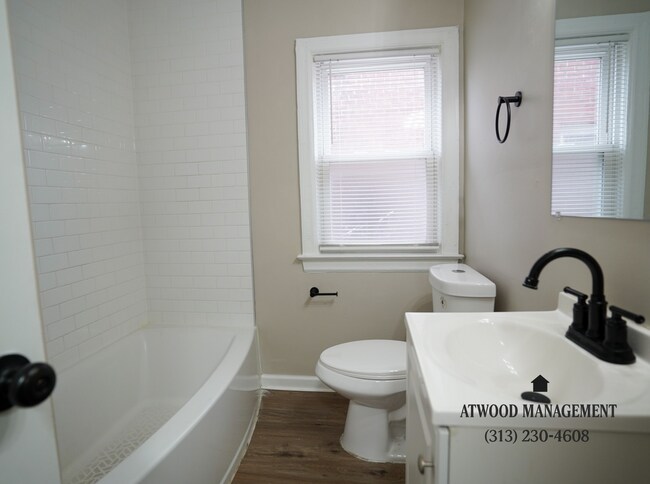 Building Photo - Fully Renovated 3-Bedroom Home – Move-In Ready for You!