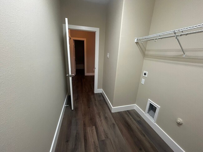 Building Photo - 20922 Barbons Heath Ct