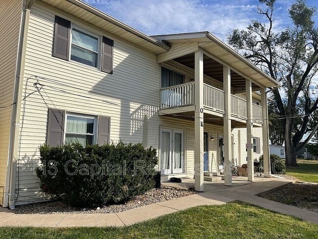 Building Photo - 410 George St