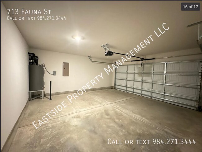Building Photo - 713 Fauna St