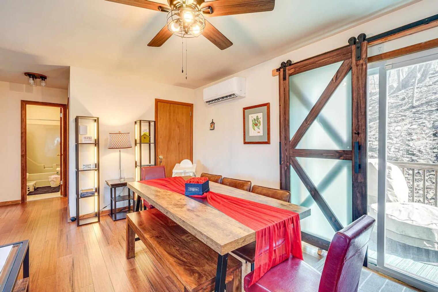 Building Photo - 5317 Woodbridge Dr E