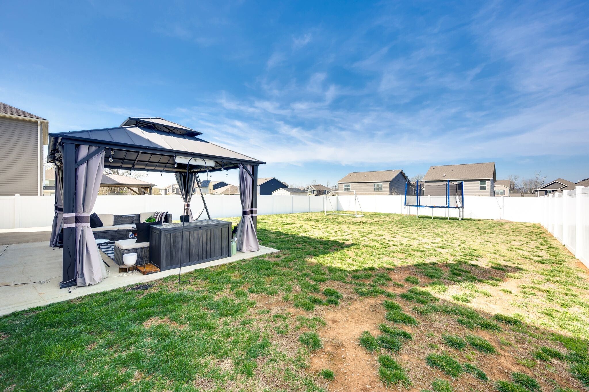 Building Photo - 2784 Nottingham Dr