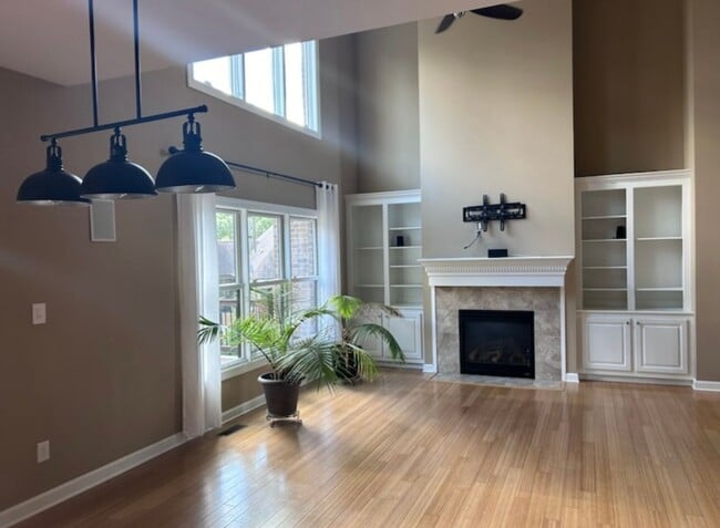 Building Photo - 1313 Provident Creek Ct