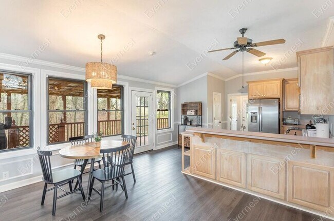 Building Photo - 7929 Daugherty-Capley Rd