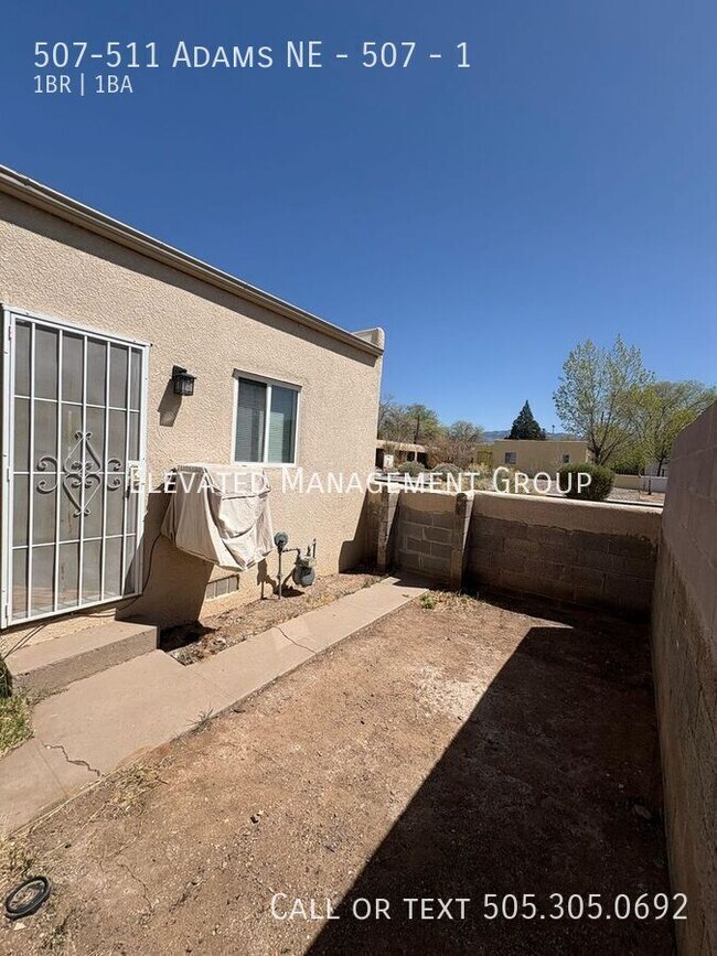 Building Photo - 507-511 Adams NE - 507-1