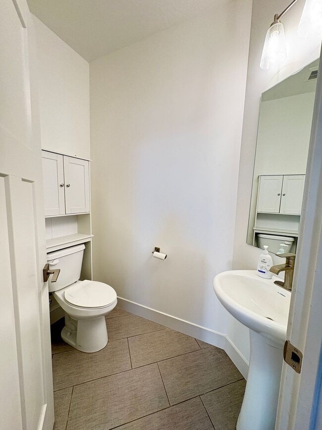 Building Photo - 1754 N Blaze Ln