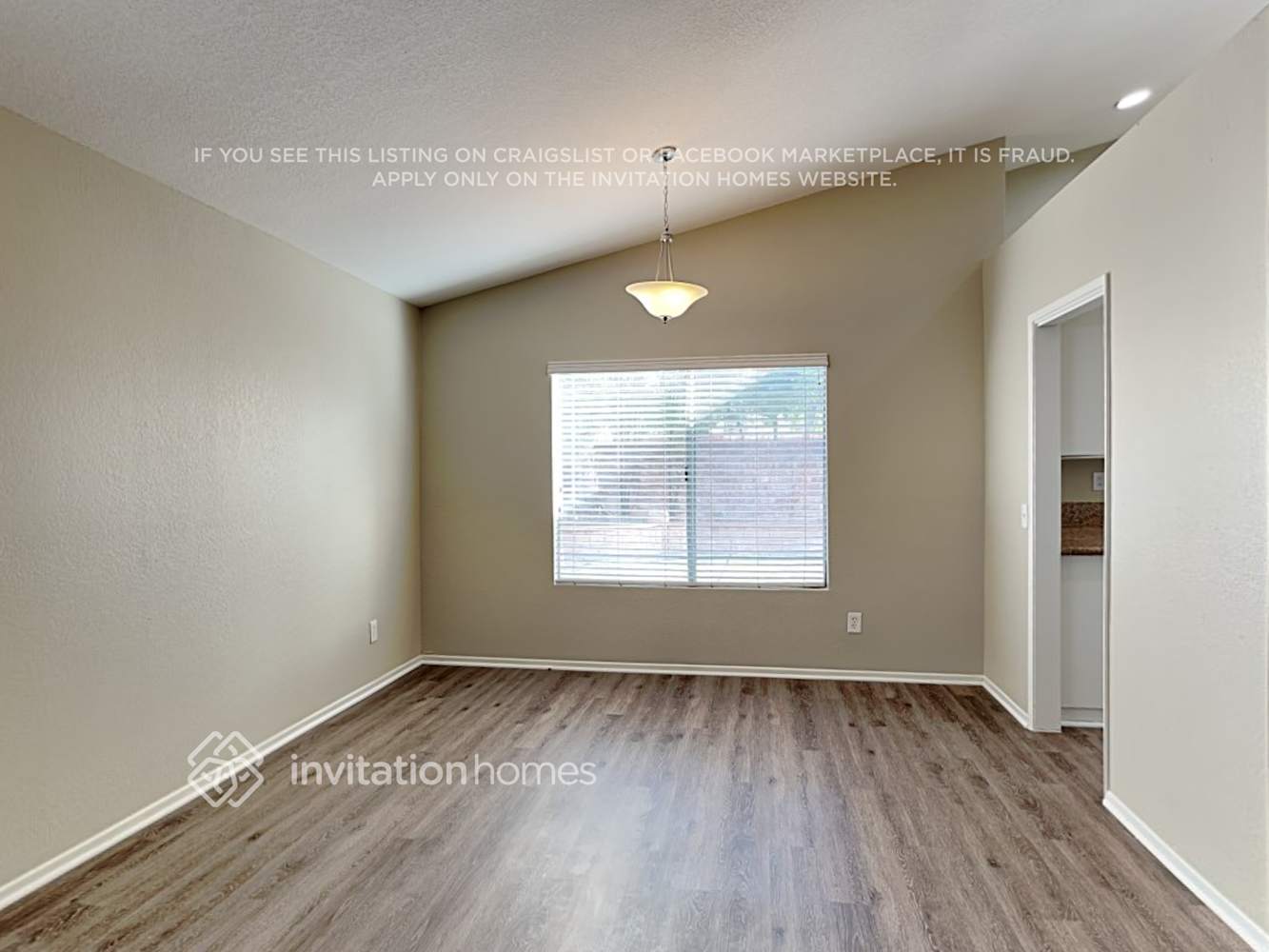 Building Photo - 681 N Driftwood Ave