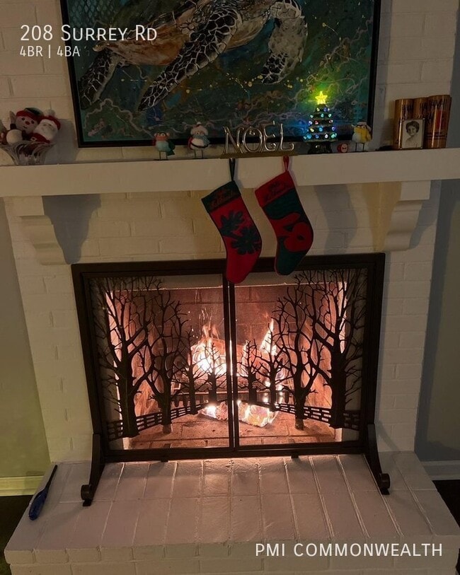 Building Photo - 208 Surrey Rd