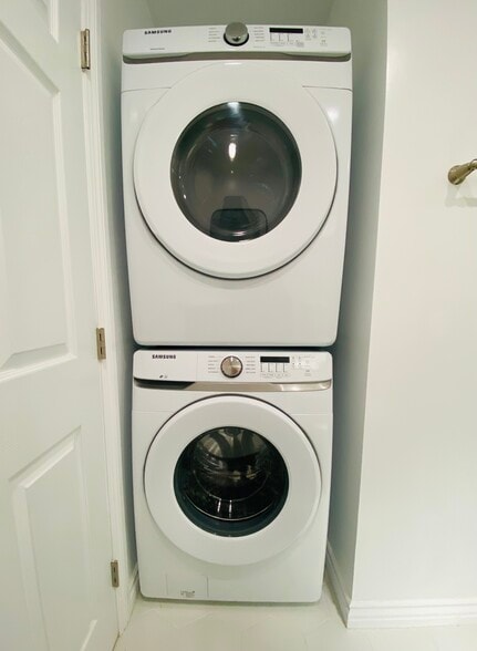 Building Photo - 12122 Havelock Ave