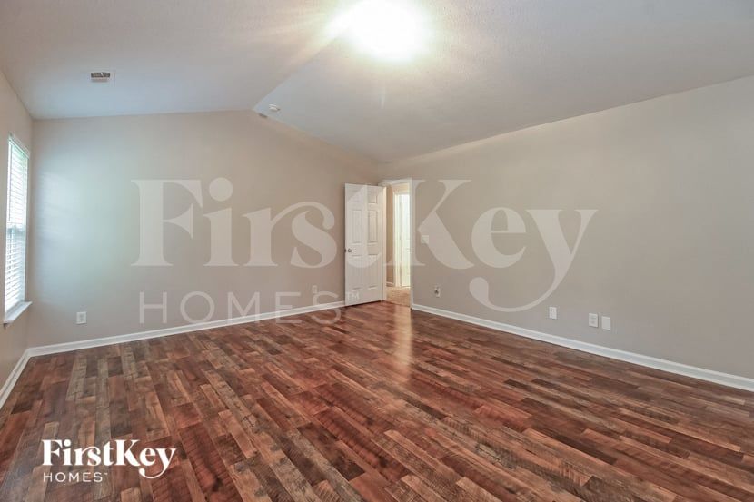 Building Photo - 4707 Shady Oak Dr