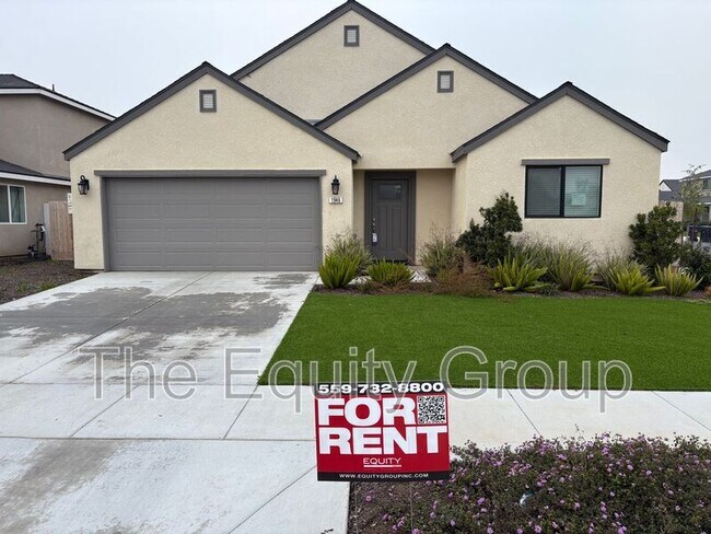 Primary Photo - 1946 E School Ave